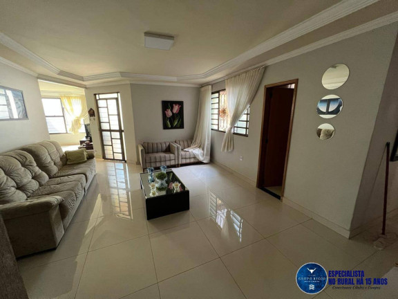 Imagem Casa com 3 Quartos à Venda, 360 m² em Vila Rezende - Goiânia Imagem Casa com 3 Quartos à Venda, 360 m² em Vila Rezende - Goiânia