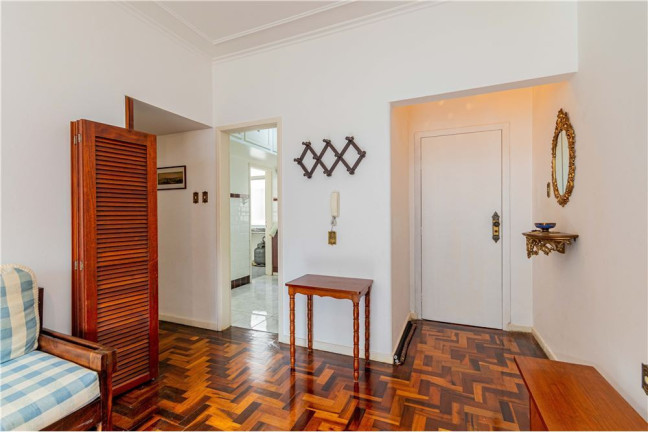 Imagem Imóvel com 2 Quartos à Venda, em Petrópolis - Porto Alegre Imagem Imóvel com 2 Quartos à Venda, em Petrópolis - Porto Alegre