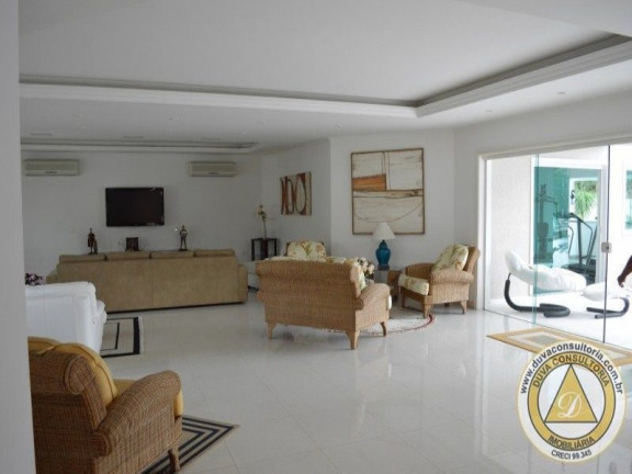 Sobrado com 6 Quartos à Venda, 1.200 m² em Acapulco - Guarujá