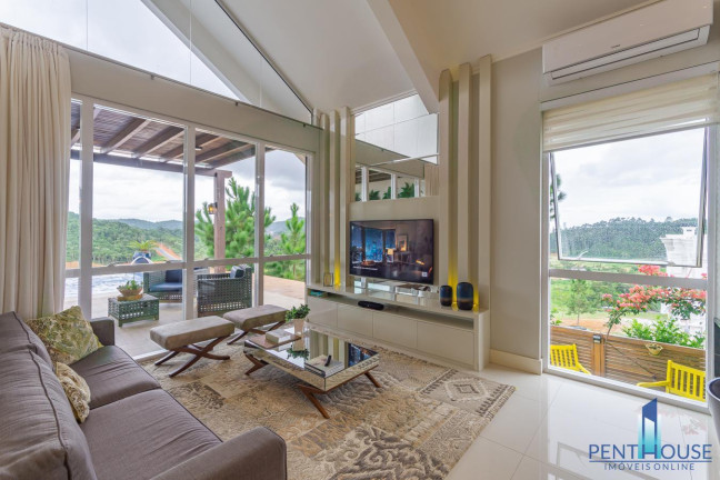 Imagem Casa com 3 Quartos à Venda, 420 m² em Centro - Camboriú Imagem Casa com 3 Quartos à Venda, 420 m² em Centro - Camboriú