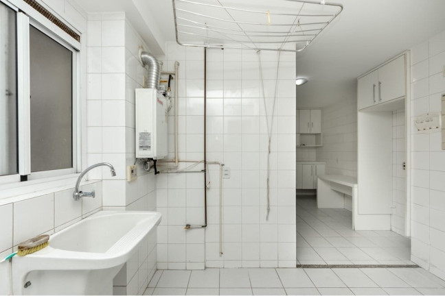 Imagem Imóvel com 3 Quartos à Venda, 271 m² em Morumbi - São Paulo Imagem Imóvel com 3 Quartos à Venda, 271 m² em Morumbi - São Paulo