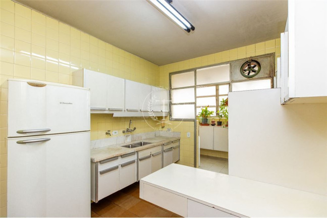 Imagem Apartamento com 3 Quartos à Venda, 213 m² em Cerqueira César - São Paulo