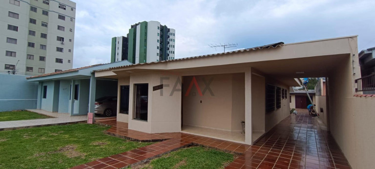 Imagem Casa com 3 Quartos à Venda, 168 m² em Santa Cruz - Guarapuava Imagem Casa com 3 Quartos à Venda, 168 m² em Santa Cruz - Guarapuava