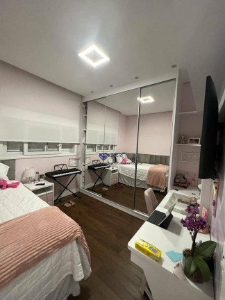 Imagem Casa com 3 Quartos à Venda, 250 m² em Jardim Adriana - Guarulhos