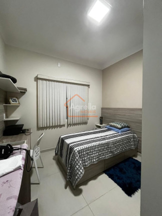 Imagem Imóvel com 3 Quartos à Venda, 158 m² em Condomínio Jardim Europa - Mogi Guaçu Imagem Imóvel com 3 Quartos à Venda, 158 m² em Condomínio Jardim Europa - Mogi Guaçu