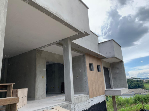 Imagem Casa com 3 Quartos à Venda, 360 m² em Santa Terezinha - Concórdia Imagem Casa com 3 Quartos à Venda, 360 m² em Santa Terezinha - Concórdia