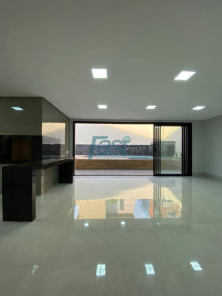 Imagem Sobrado com 3 Quartos à Venda, 290 m² em Condomínio Belvedere - Cuiabá