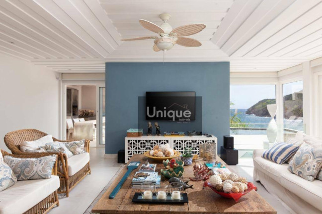 Imagem Casa com 5 Quartos para Temporada, 450 m² em Ferradura - Armação Dos Búzios Imagem Casa com 5 Quartos para Temporada, 450 m² em Ferradura - Armação Dos Búzios