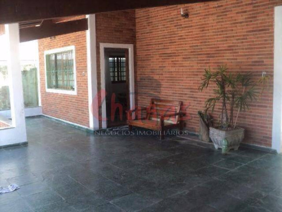 Casa com 4 Quartos à Venda, 360 m² em Cidade Jardim - Caraguatatuba