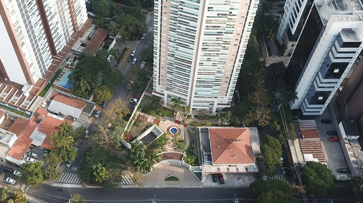 Imagem Apartamento com 3 Quartos à Venda, 240 m² em Cidade Monções - São Paulo Imagem Apartamento com 3 Quartos à Venda, 240 m² em Cidade Monções - São Paulo