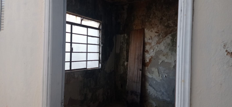 Imagem Casa com 3 Quartos à Venda, 100 m² em Centro - Jacareí Imagem Casa com 3 Quartos à Venda, 100 m² em Centro - Jacareí