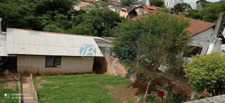 Imagem Terreno à Venda, 652 m² em Mercês - Curitiba Imagem Terreno à Venda, 652 m² em Mercês - Curitiba