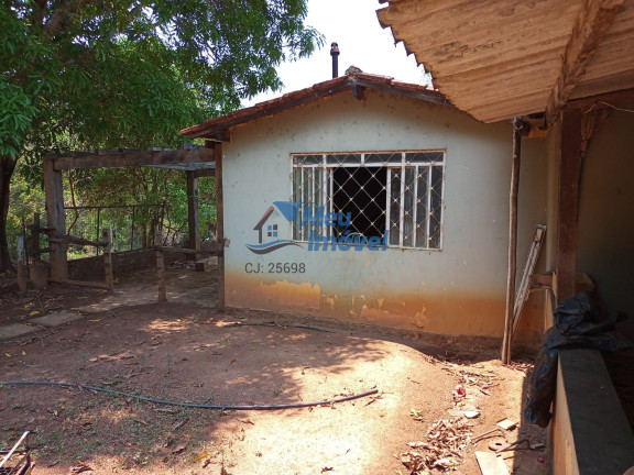 Imagem Imóvel com 3 Quartos à Venda, 14 m² em Centro - Luziânia
