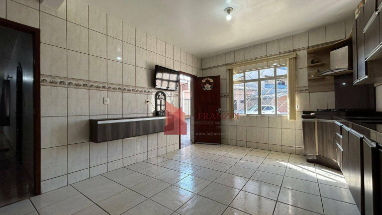 Imagem Sobrado com 5 Quartos à Venda, 153 m² em Barra Do Rio - Itajaí Imagem Sobrado com 5 Quartos à Venda, 153 m² em Barra Do Rio - Itajaí