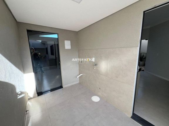 Imagem Casa com 3 Quartos à Venda, 200 m²