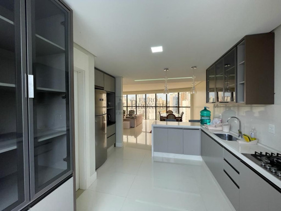 Imagem Apartamento com 3 Quartos à Venda, 130 m² em Centro - Balneário Camboriú