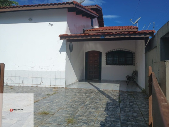 Casa com 4 Quartos à Venda,  em Balneário Tupy - Itanhaém