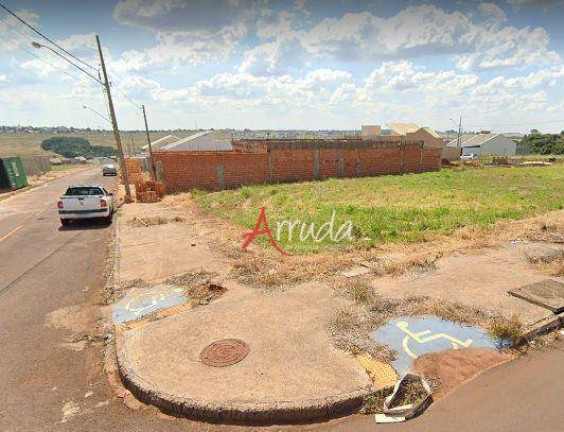 Terreno à Venda, 200 m² em Morumbi - Cascavel