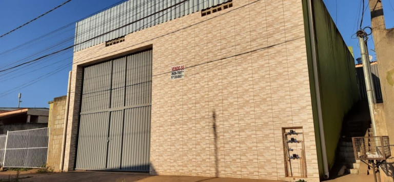 Imóvel Comercial à Venda, 360 m² em Florença - Ribeirão Das Neves