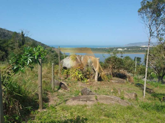 Terreno à Venda,  em Macacu - Garopaba