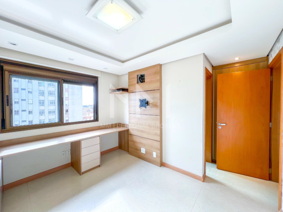 Imagem Apartamento com 3 Quartos à Venda, 159 m² em Moinhos De Vento - Porto Alegre Imagem Apartamento com 3 Quartos à Venda, 159 m² em Moinhos De Vento - Porto Alegre