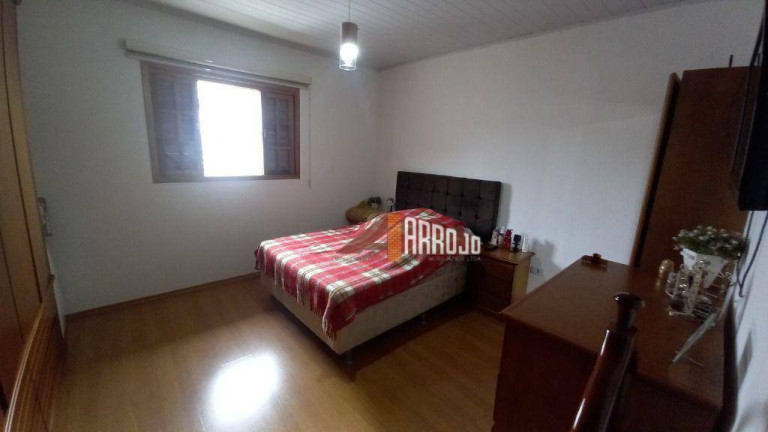 Imagem Casa com 5 Quartos à Venda, 207 m² em Vila Buenos Aires - São Paulo Imagem Casa com 5 Quartos à Venda, 207 m² em Vila Buenos Aires - São Paulo