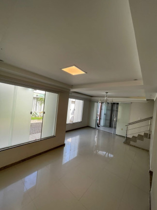 Imagem Casa com 3 Quartos à Venda, 160 m² em Ipitanga - Lauro De Freitas Imagem Casa com 3 Quartos à Venda, 160 m² em Ipitanga - Lauro De Freitas