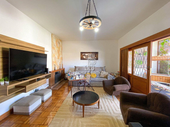 Casa com 5 Quartos à Venda, 280 m² em Alto - Teresópolis