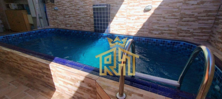 Casa com 2 Quartos à Venda, 130 m² em Vila Guilhermina - Praia Grande