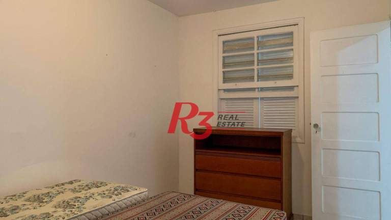 Imagem Sobrado com 3 Quartos para Alugar, 204 m² em Aparecida - Santos