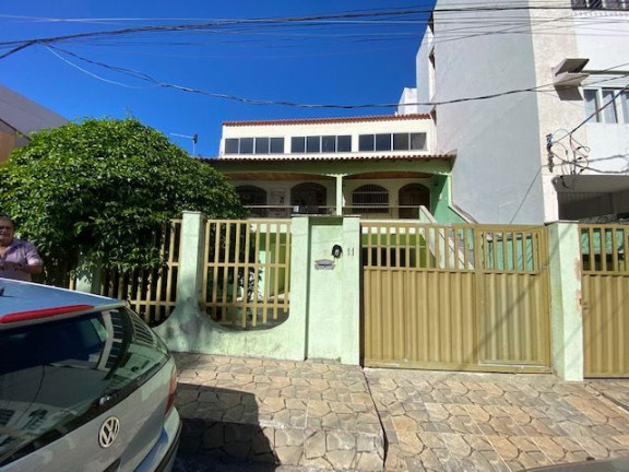 Sobrado com 3 Quartos à Venda, 630 m² em Olaria - Vila Velha