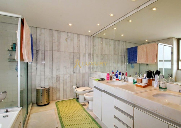 Imagem Imóvel com 4 Quartos à Venda, 271 m² em Vila Da Serra - Nova Lima Imagem Imóvel com 4 Quartos à Venda, 271 m² em Vila Da Serra - Nova Lima