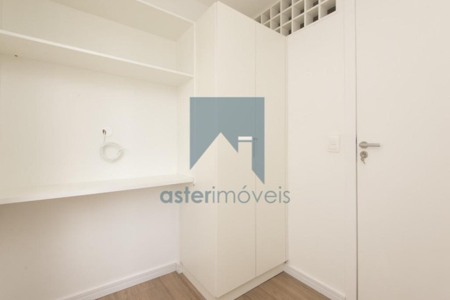 Imagem Apartamento com 2 Quartos à Venda, 32 m² em Centro - Curitiba Imagem Apartamento com 2 Quartos à Venda, 32 m² em Centro - Curitiba