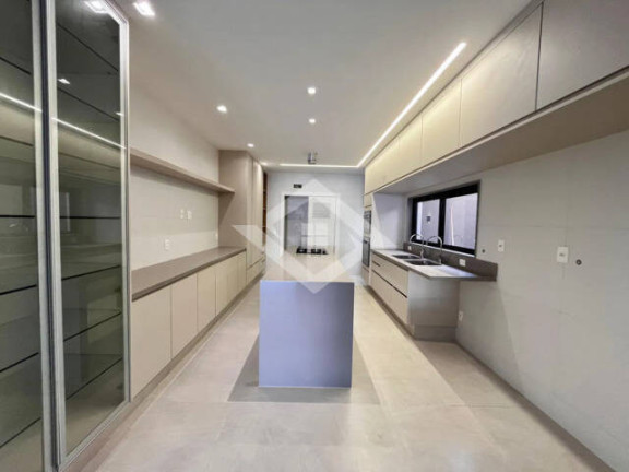 Imagem Casa com 6 Quartos à Venda, 350 m² em Barra Da Tijuca - Rio De Janeiro Imagem Casa com 6 Quartos à Venda, 350 m² em Barra Da Tijuca - Rio De Janeiro