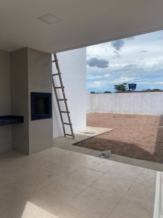Imagem Casa com 3 Quartos à Venda, 127 m² em Jardim Universitário - Cuiabá
