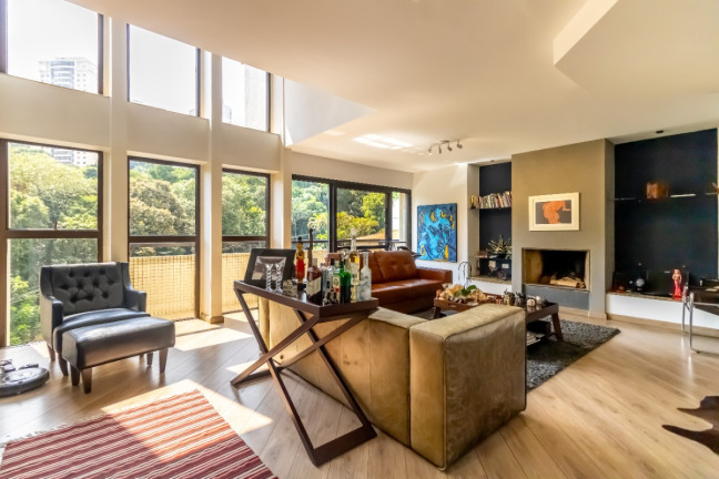Apartamento com 3 Quartos à Venda, 245 m² em Vila Suzana - São Paulo