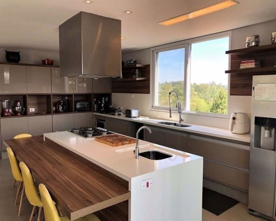 Imagem Casa à Venda, em Chácara Dos Lagos - Carapicuíba Imagem Casa à Venda, em Chácara Dos Lagos - Carapicuíba