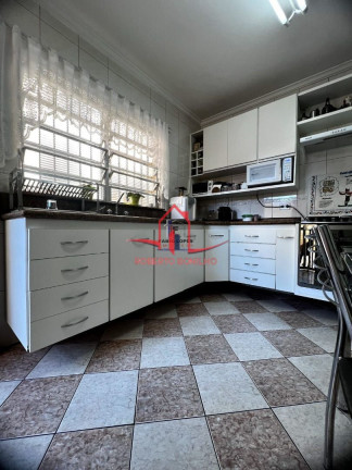 Imagem Casa com 3 Quartos à Venda, 198 m² em Vila Palmares - Santo André
