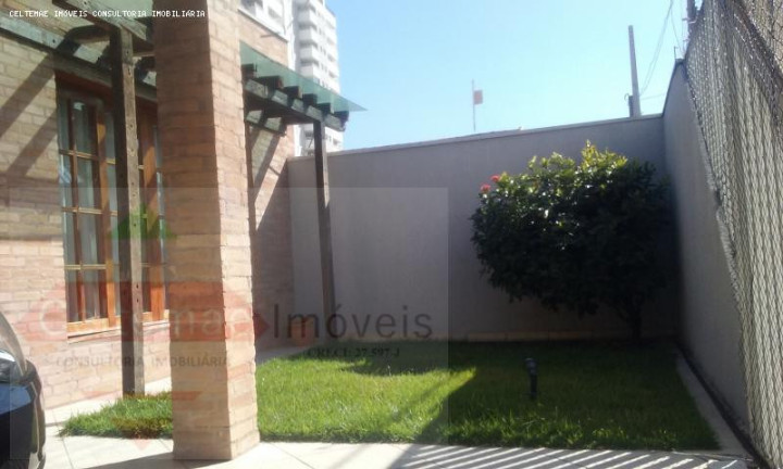 Casa com 4 Quartos à Venda, 120 m² em Vila Paulista - Taubaté