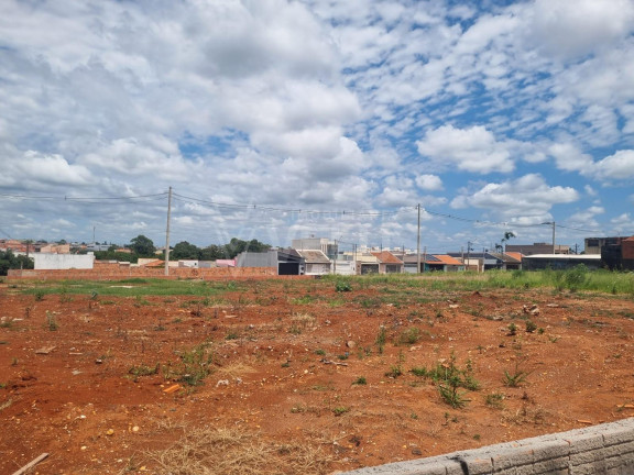 Terreno à Venda, 2.445 m² em Vila Carolina - Itapetininga