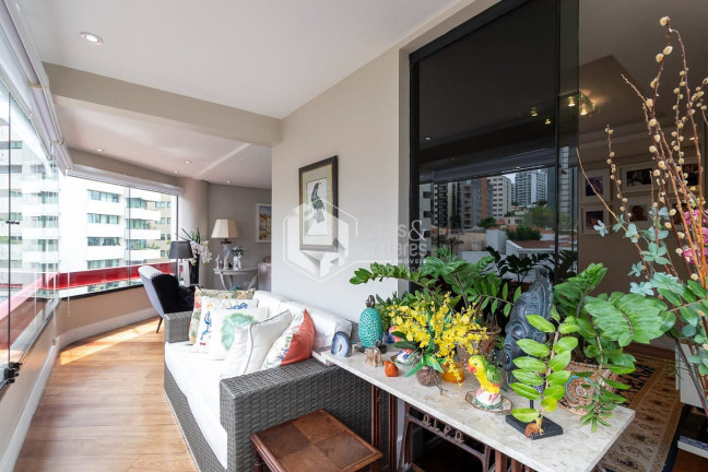 Imagem Apartamento com 3 Quartos à Venda, 190 m² em Aclimação - São Paulo Imagem Apartamento com 3 Quartos à Venda, 190 m² em Aclimação - São Paulo