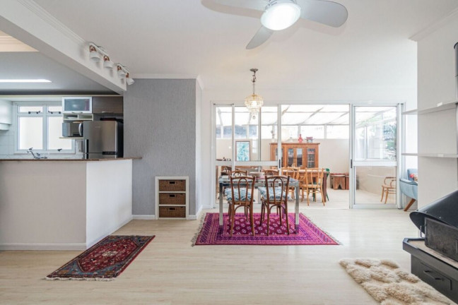 Imagem Imóvel com 2 Quartos à Venda, 98 m² em Bela Vista - Porto Alegre Imagem Imóvel com 2 Quartos à Venda, 98 m² em Bela Vista - Porto Alegre