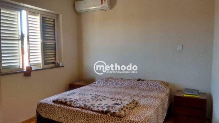 Imagem Casa com 4 Quartos à Venda, 350 m² em Parque São Quirino - Campinas Imagem Casa com 4 Quartos à Venda, 350 m² em Parque São Quirino - Campinas