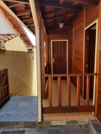 Imagem Casa com 2 Quartos à Venda, 180 m² em Santa Luzia - Bragança Paulista Imagem Casa com 2 Quartos à Venda, 180 m² em Santa Luzia - Bragança Paulista