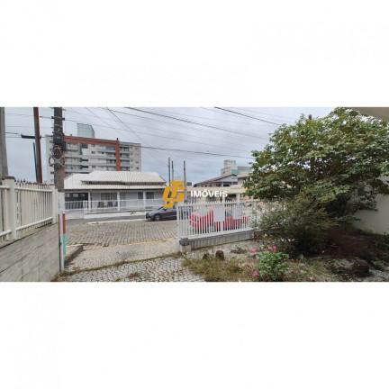Imagem Casa com 3 Quartos à Venda, 160 m² em Centro - Camboriú Imagem Casa com 3 Quartos à Venda, 160 m² em Centro - Camboriú