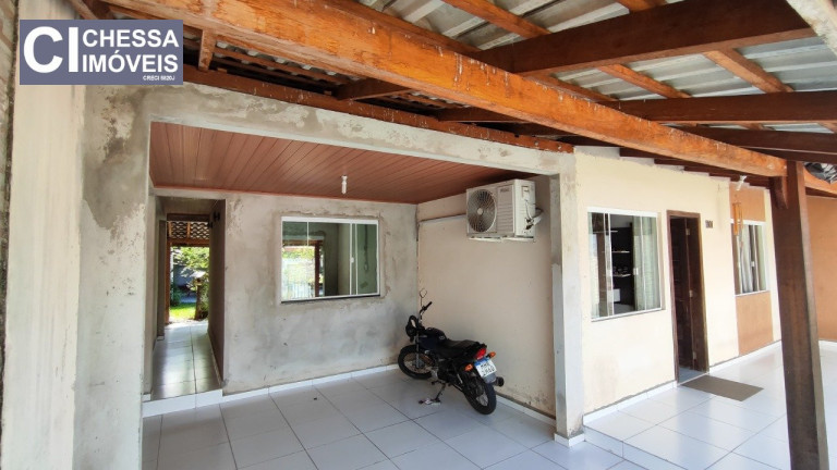 Imagem Casa com 2 Quartos à Venda, 200 m² em Espinheiros - Itajaí