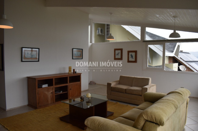 Imagem Casa com 4 Quartos à Venda, 205 m² em Região Do Alto Do Capivari - Campos Do Jordão