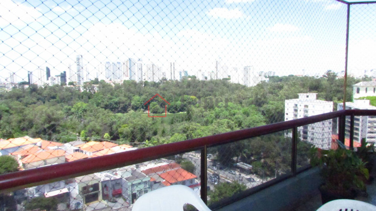 Apartamento com 3 Quartos à Venda, 226 m² em Aclimação - São Paulo