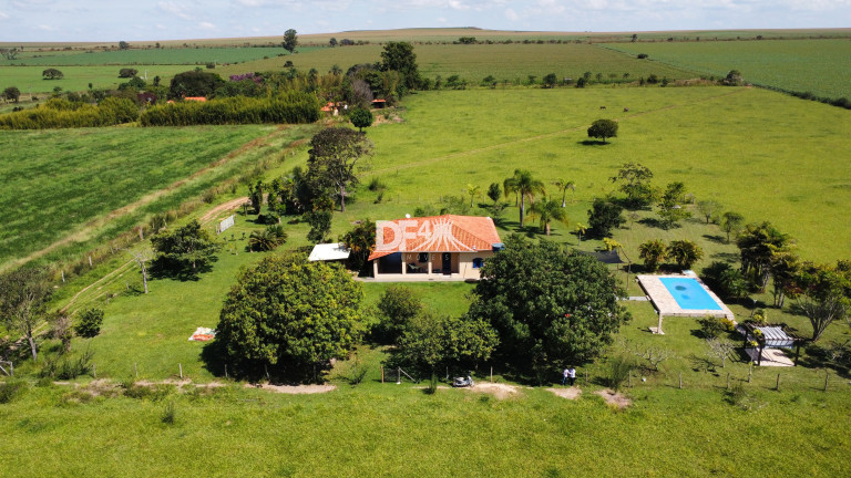 Imagem Imóvel com 16 Quartos à Venda, 4.400 m² em Planaltina - Brasília Imagem Imóvel com 16 Quartos à Venda, 4.400 m² em Planaltina - Brasília