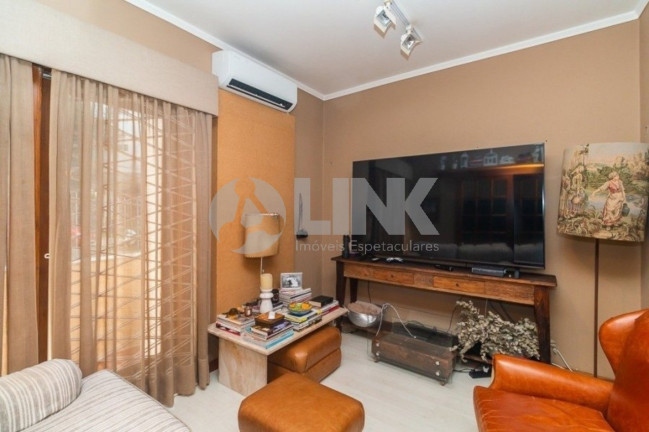 Imagem Apartamento com 3 Quartos à Venda, 121 m² em Moinhos De Vento - Porto Alegre